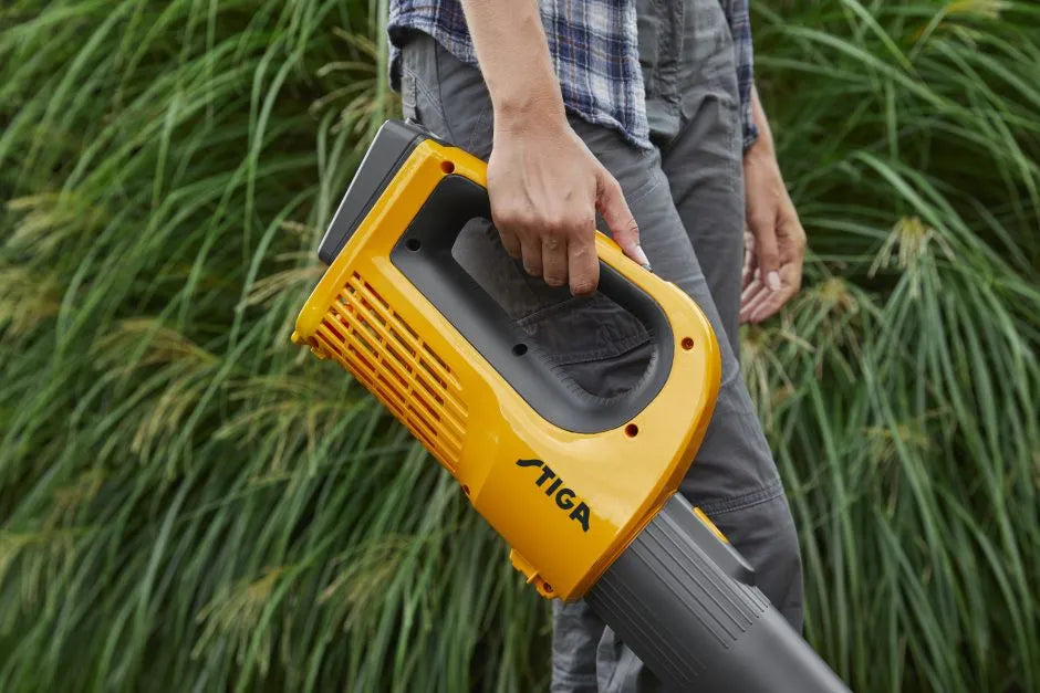 Soffiatore a batteria 20V 4Ah BL 100e Kit - STIGA