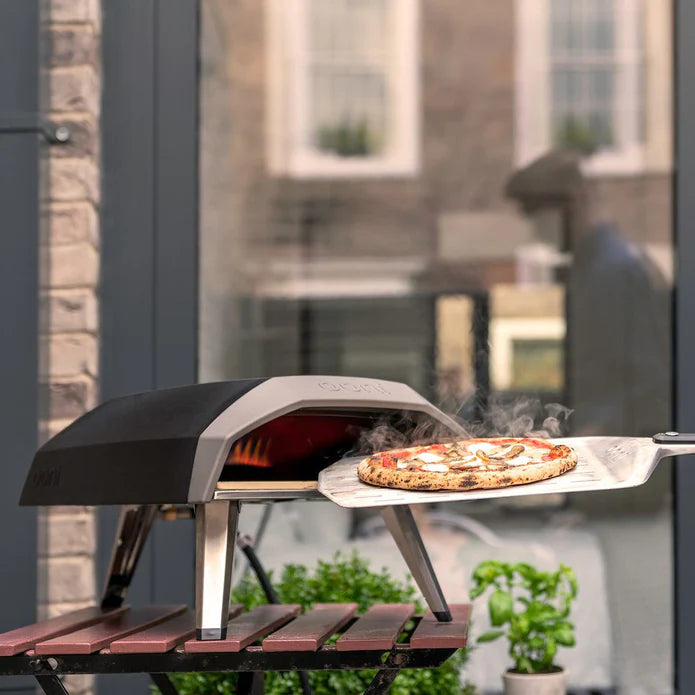 Ooni Koda 12 Gas-Pizzaofen mit feuerfestem Stein