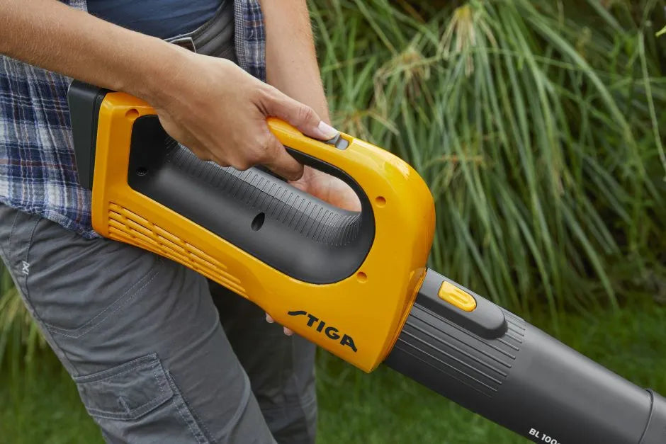 Soffiatore a batteria 20V 4Ah BL 100e Kit - STIGA