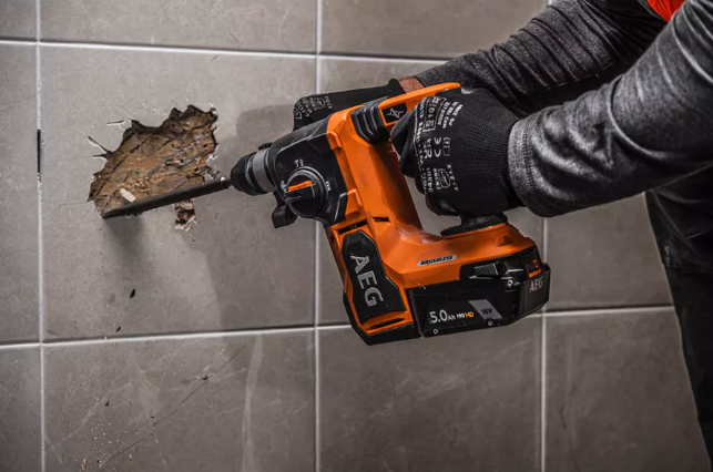 AEG – Tassellatore BBH 18BL2-0 | SDS-Plus Brushless 18V | Solo Corpo Macchina