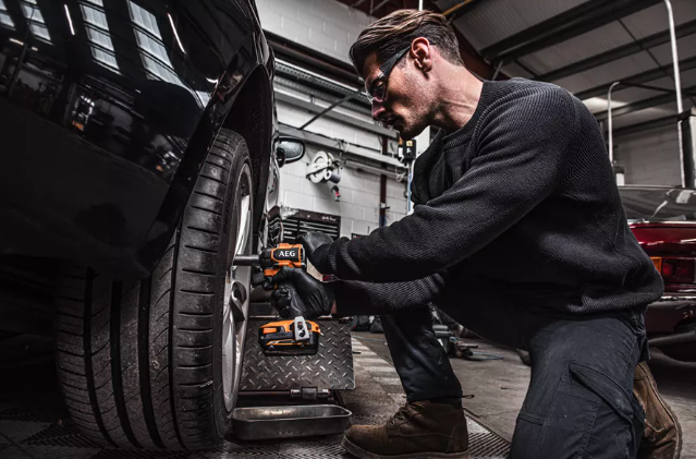 AEG – Avvitatore Impulsi BSS 18S12BL2-0 | 280Nm | SUBCOMPACT | Solo Corpo