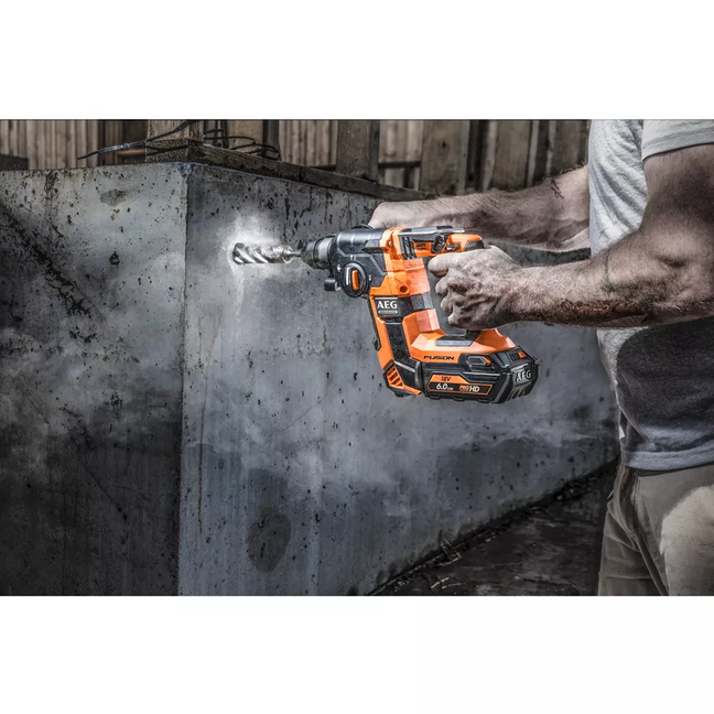 Tassellatore SDS-Plus Brushless 18V con 2 batterie da 5,0Ah - BBH18BL  AEG