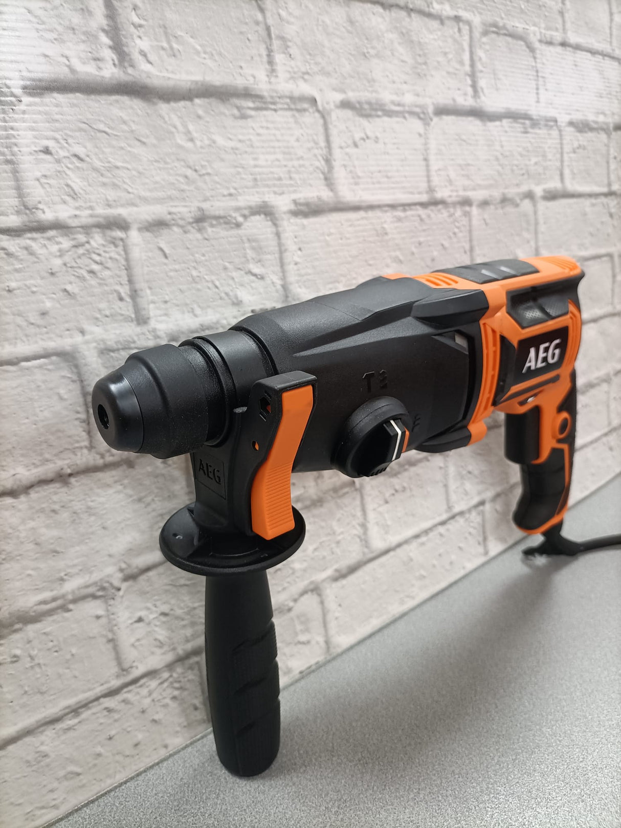 Martello Tassellatore Combinato SDS-PLUS - KH 24 IE - AEG