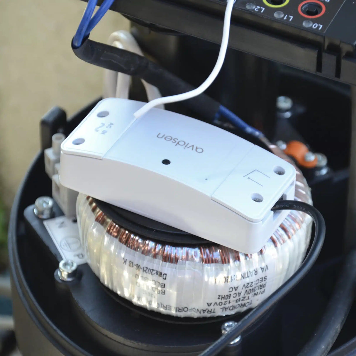 Avidsen Wi-Fi Module for Gate and Garage Door Automation of All Brands - HomeGate