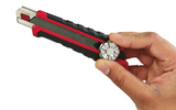 MILWAUKEE - Coltellino Lama a Settori Snap Knife 25mm 48221962 | 7 Settori | Blocco Metallo | Lama Carburo | Grip Gommato