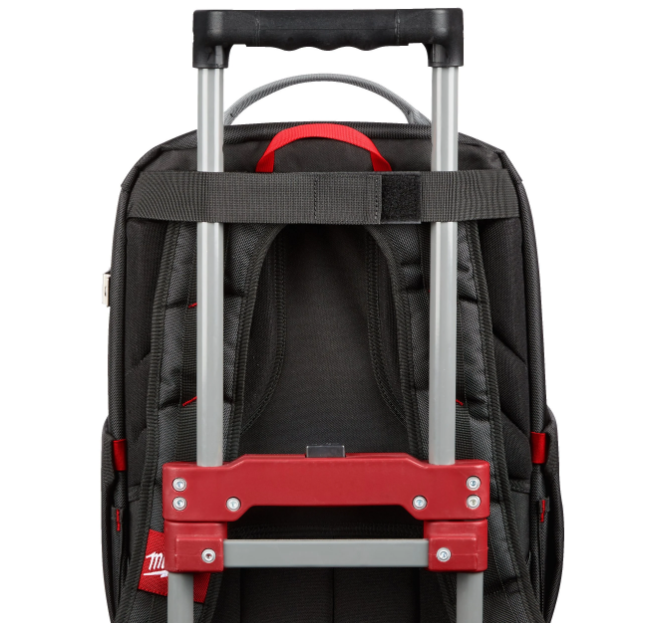 MILWAUKEE MPP 4932464834 vista con casco illustrativo agganciato