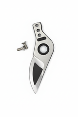 Lama ricambio cesoie acciaio vista frontale verticale sfondo bianco